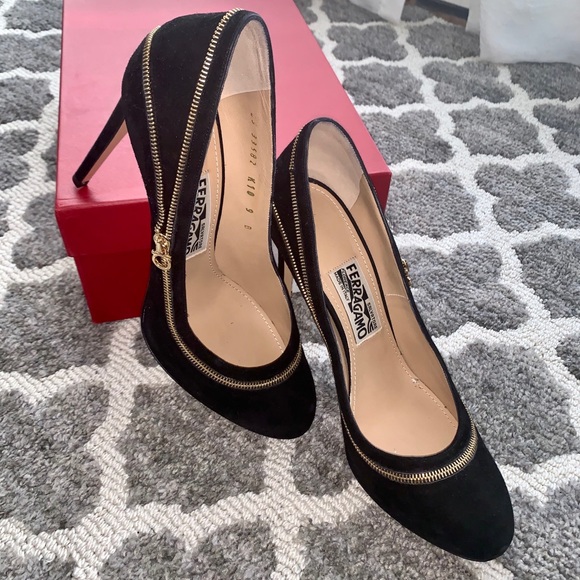 Salvatore Ferragamo Shoes - Black Salvatore Ferragamo heels ‘RORY’ SIZE 39